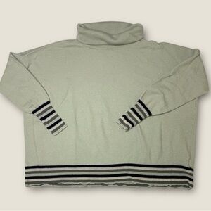 Elegant Cream Turtleneck‎ Sweater with Striped Accents 100% fine wool Sz large